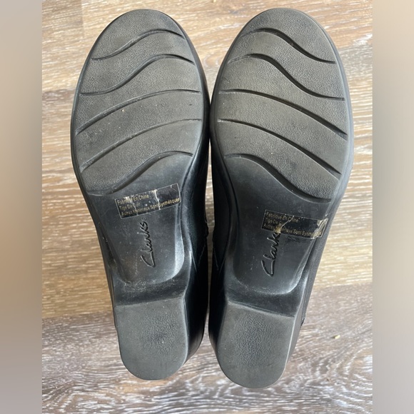 Clarks Bendables Black Leather Ankle Boots - Picture 7 of 9